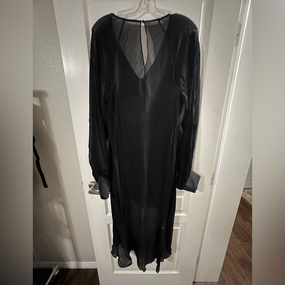 Evernew - Balloon Sleeve Dress with hi-low Skirt - Picture 2 of 7